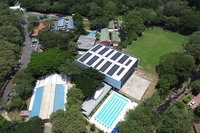 Foto aérea paneles solares